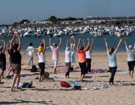 illustration Matins toniks : yoga